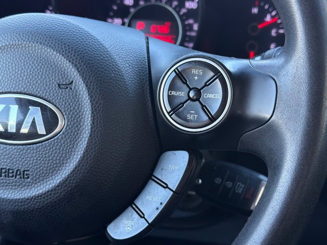 Used 2015 Kia Soul + FWD image 27