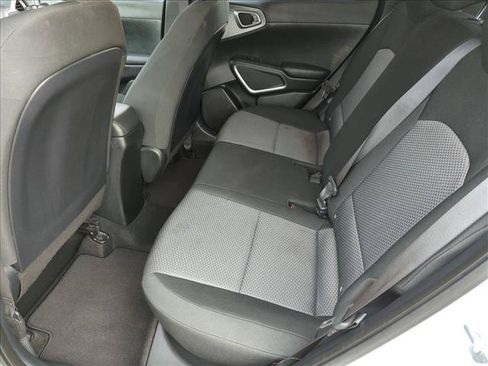 Used 2024 Kia Soul LX w/ Option Group 015 FWD image 17