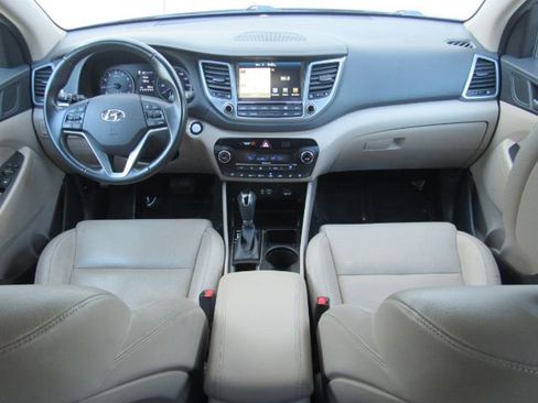 Used 2016 Hyundai Tucson Limited w/ Option Group 03 image 3