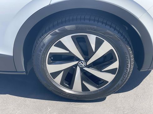 Certified 2023 Volkswagen ID.4 Pro RWD image 6