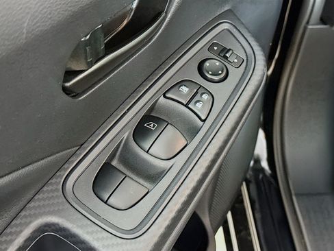 Used 2025 Nissan Versa S w/ Trunk Package FWD image 20
