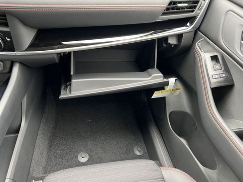 Used 2026 Nissan Rogue SV image 34