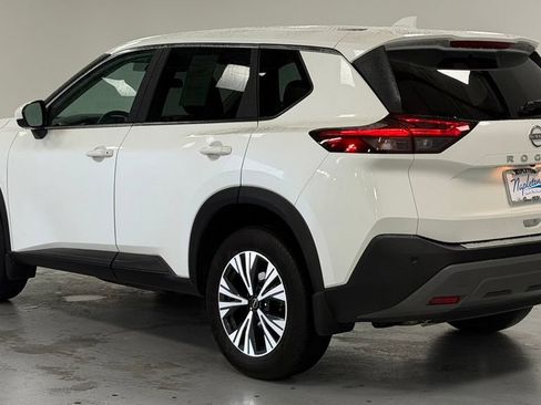 Used 2023 Nissan Rogue SV AWD/4WD image 4