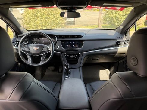 Used 2023 Cadillac XT5 Premium Luxury image 28