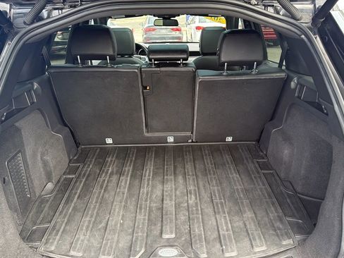 Used 2017 Land Rover Discovery Sport HSE image 8