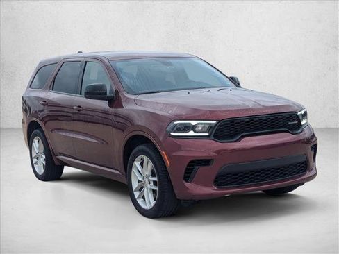 Used 2025 Dodge Durango GT AWD/4WD image 3