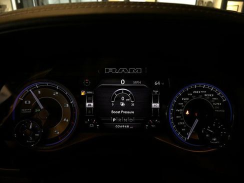 Used 2022 RAM 3500 Limited AWD/4WD image 18