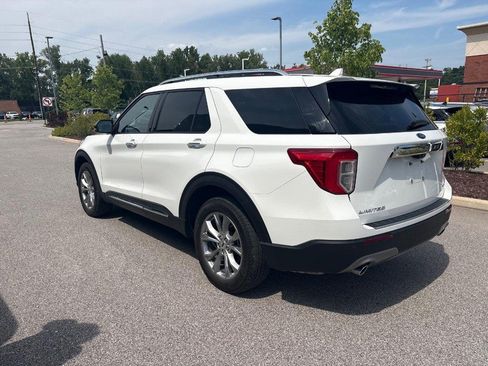 Used 2024 Ford Explorer Limited w/ Equipment Group 301A AWD/4WD image 2