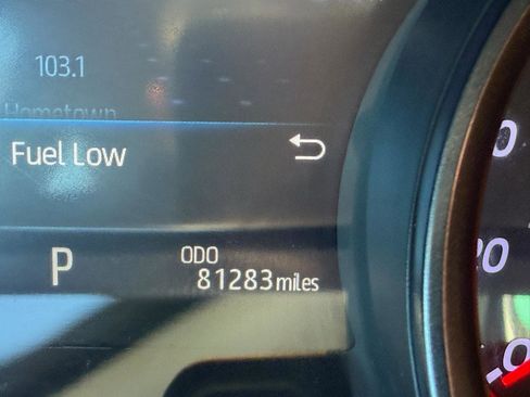 Used 2021 Toyota Camry XSE image 4