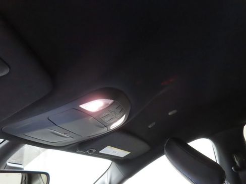 Used 2025 Chrysler Pacifica Select FWD image 24