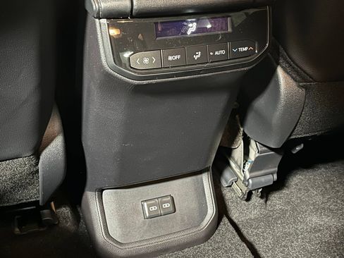 New 2026 Toyota Highlander XLE AWD/4WD image 39