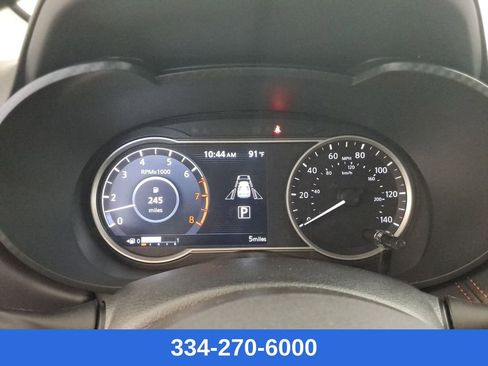 New 2025 Nissan Versa SR w/ Trunk Package image 10