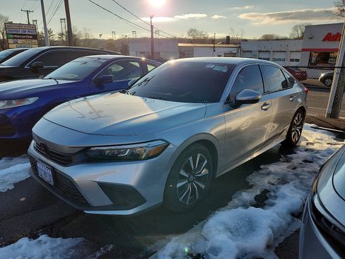 Used 2023 Honda Civic EX image 2