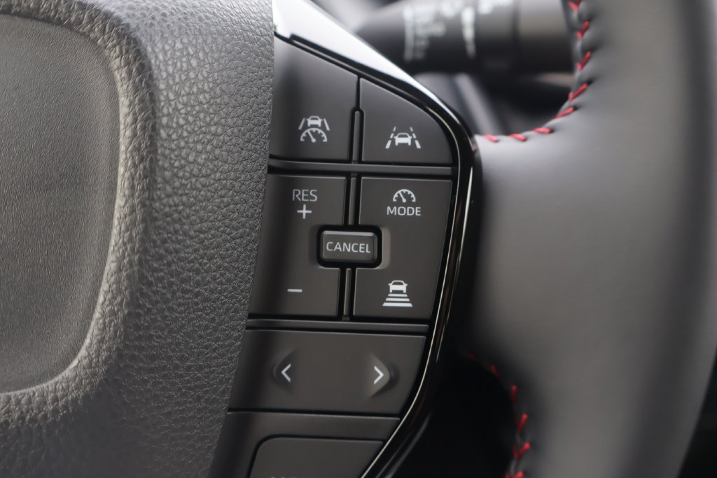 Used 2026 Toyota Prius Plug-In Hybrid FWD image 21