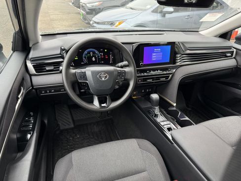 Certified 2025 Toyota Camry LE image 19