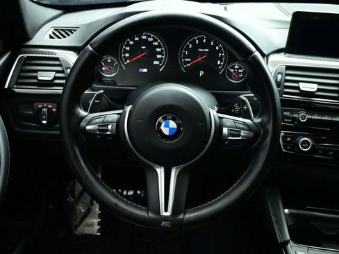 Used 2018 BMW M3 RWD image 12