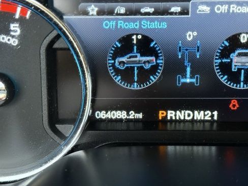 Used 2017 Ford F250 Lariat w/ Chrome Package image 14