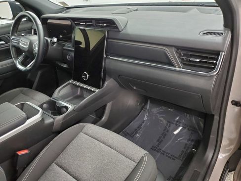 Used 2025 GMC Terrain Elevation image 11