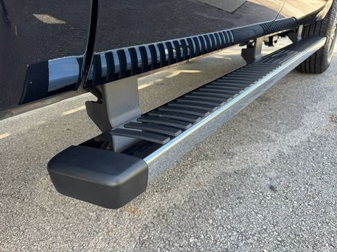 Used 2016 Ford F250 XLT w/ XLT Premium Package image 16