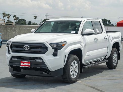 New 2026 Toyota Tacoma SR5 image 3