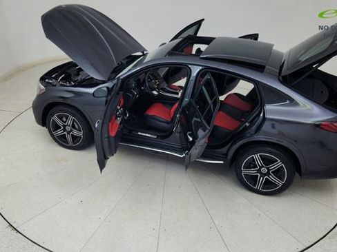 Used 2024 Mercedes-Benz GLC 300 4MATIC image 89