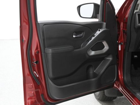 Used 2023 Nissan Frontier SV w/ SV Convenience Package image 4