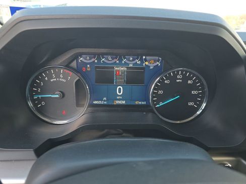 Used 2024 Ford Expedition Max XLT image 2