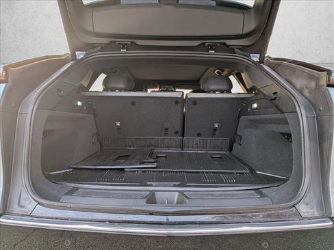 Used 2024 Cadillac Lyriq Tech image 7