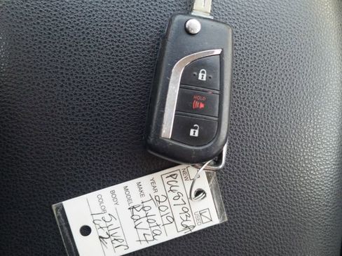 Used 2019 Toyota RAV4 LE FWD image 36