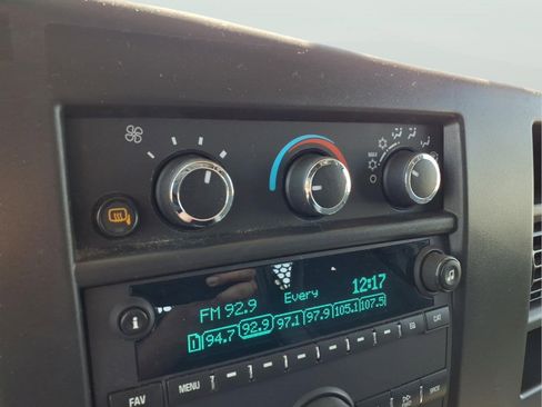 Used 2024 GMC Savana 2500 w/ Driver Convenience Package RWD image 15