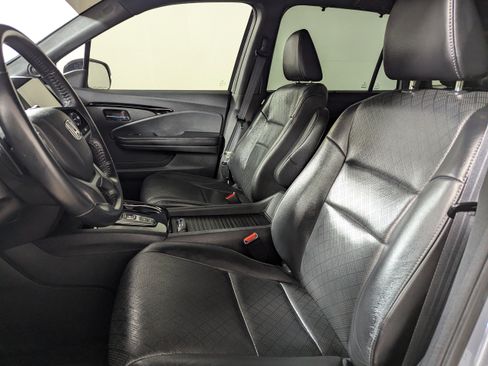 Used 2021 Honda Passport Touring image 16