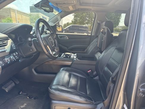 Used 2018 GMC Yukon XL Denali w/ Open Road Package image 7