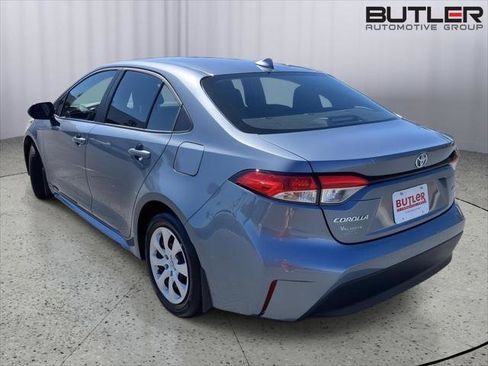 Certified 2025 Toyota Corolla LE image 3