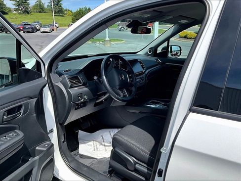 Used 2025 Honda Ridgeline Sport+ image 7