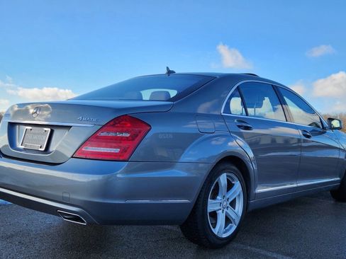 Used 2010 Mercedes-Benz S 550 4MATIC image 4