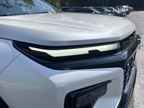 Used 2025 Chevrolet Traverse RS FWD image 6