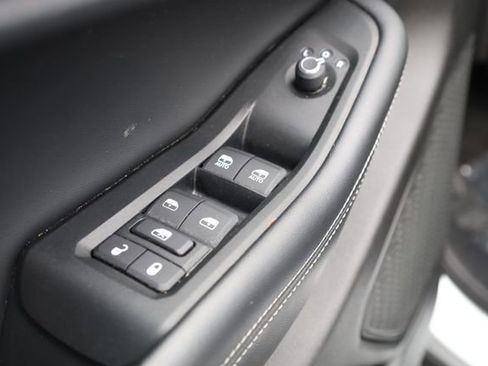 Used 2024 Jeep Grand Cherokee L Limited w/ Luxury Tech Group II image 18