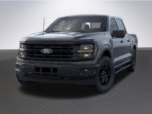 New 2026 Ford F150 XLT w/ Equipment Group 302A MID image 2