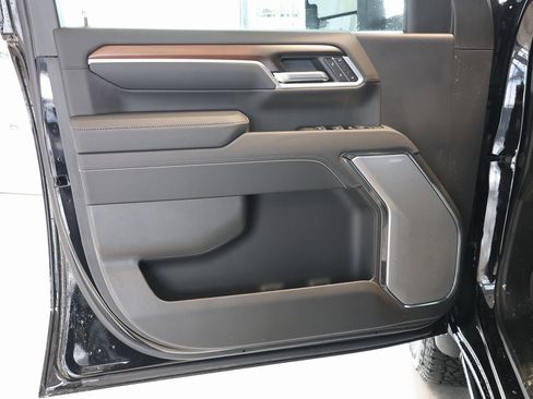 New 2026 GMC Sierra 3500 Denali w/ Denali Reserve Package image 11