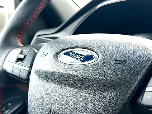 Used 2026 Ford Escape ST-Line FWD image 30