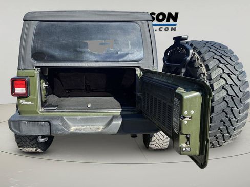 Used 2022 Jeep Wrangler Unlimited Sport AWD/4WD image 9