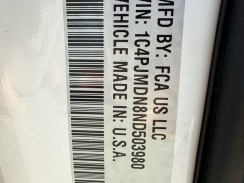 Used 2022 Jeep Cherokee Limited image 34