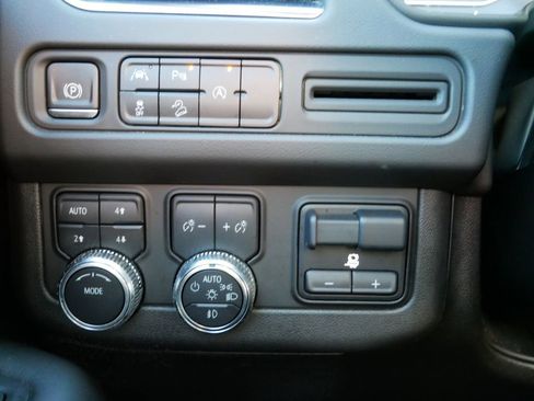 Used 2023 GMC Yukon AT4 w/ Max Trailering Package image 24