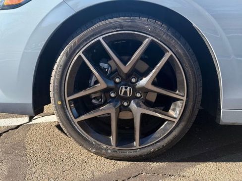 Used 2023 Honda Civic Sport Touring image 10