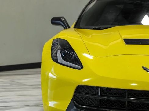 Used 2015 Chevrolet Corvette Stingray Coupe RWD image 32
