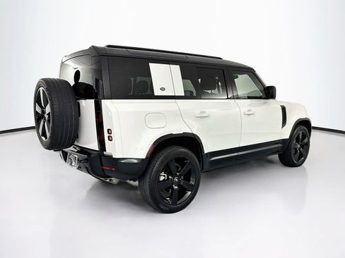 Certified 2024 Land Rover Defender 110 X-Dynamic SE AWD/4WD image 5