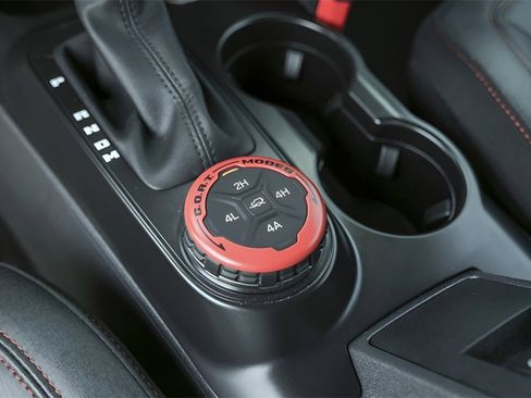 Used 2025 Ford Bronco Stroppe Edition image 20