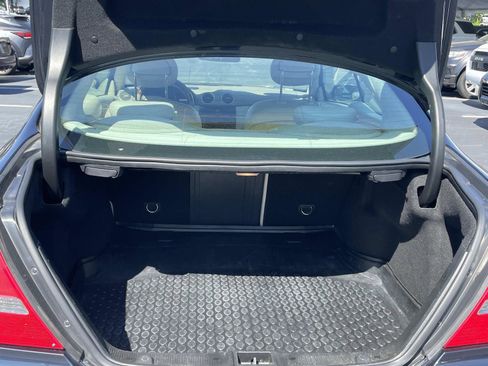 Used 2005 Mercedes-Benz CLK 320 Coupe image 10