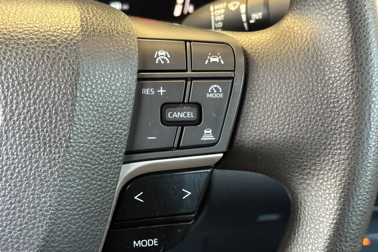 Used 2025 Toyota Camry LE FWD image 30