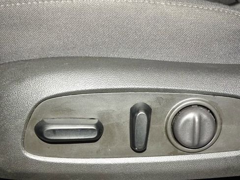 Used 2023 Chevrolet Malibu LT FWD image 18